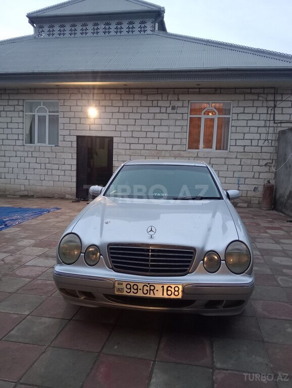 Mercedes C 240