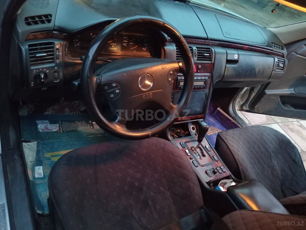Mercedes C 240