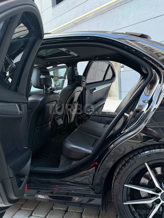 Mercedes C 250