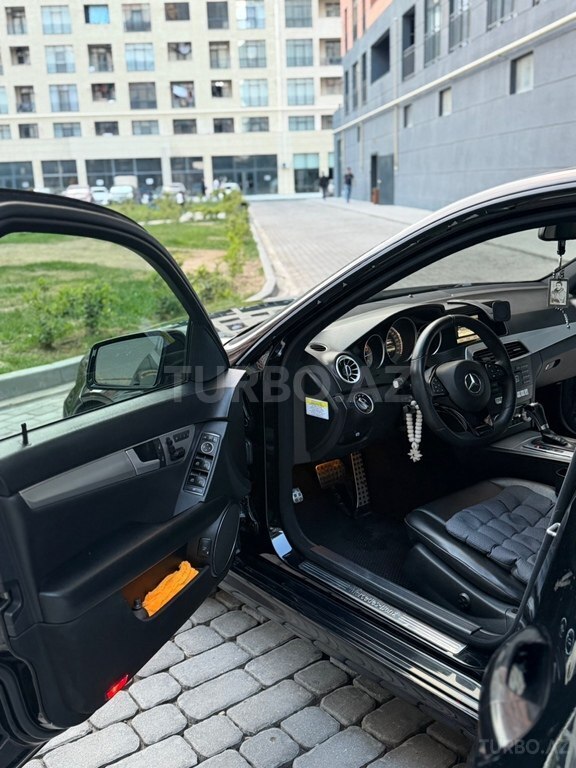 Mercedes C 250