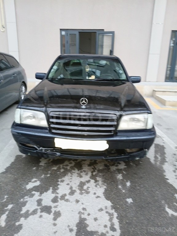 Mercedes C 200