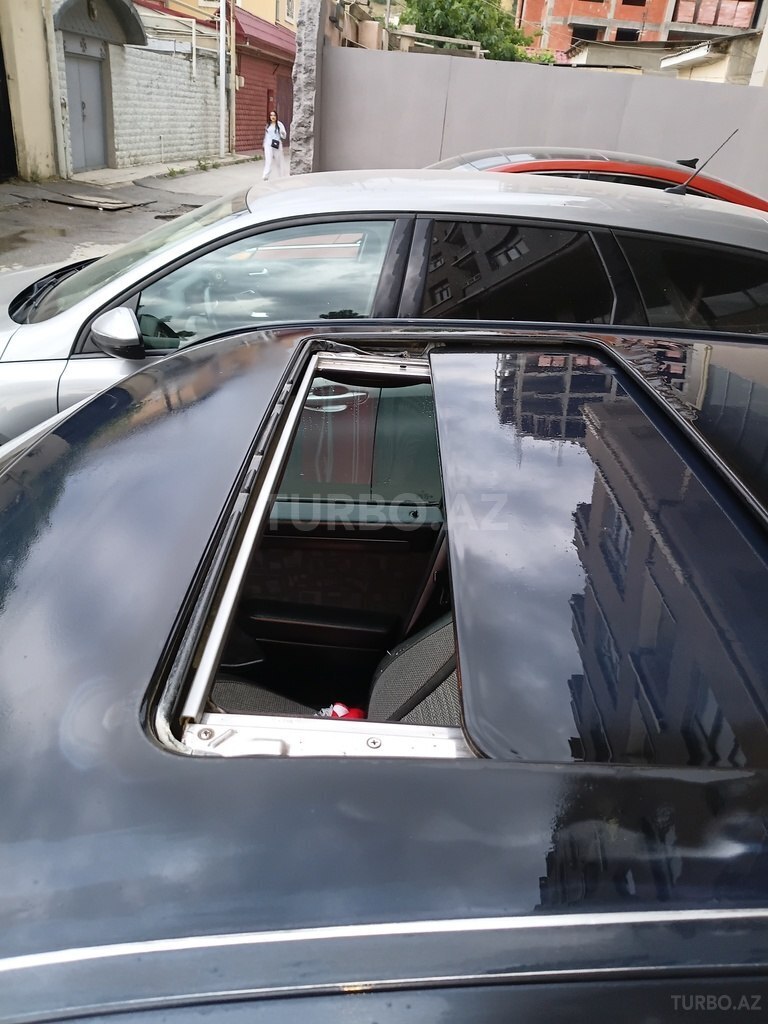 Mercedes C 200