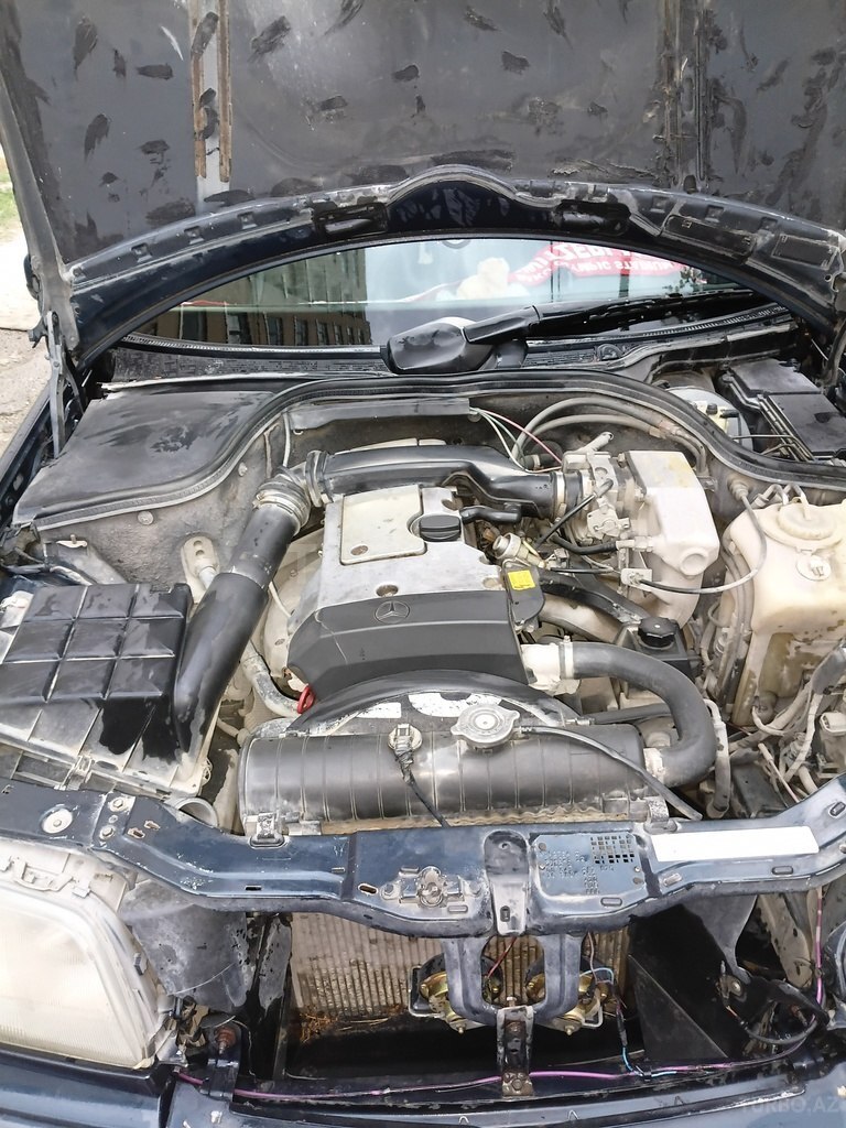 Mercedes C 200