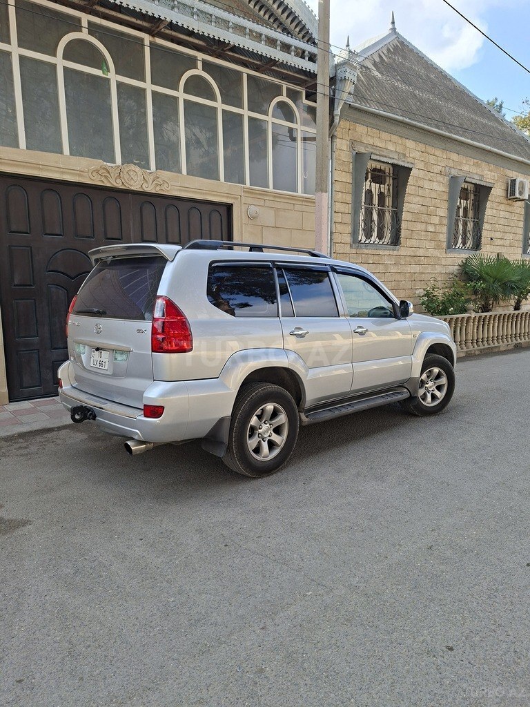 Toyota Land Cruiser Prado