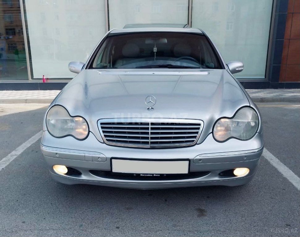 Mercedes C 240
