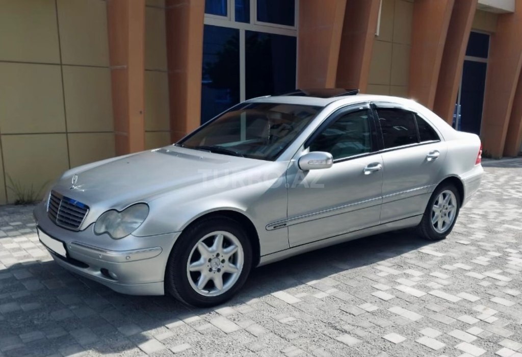 Mercedes C 240