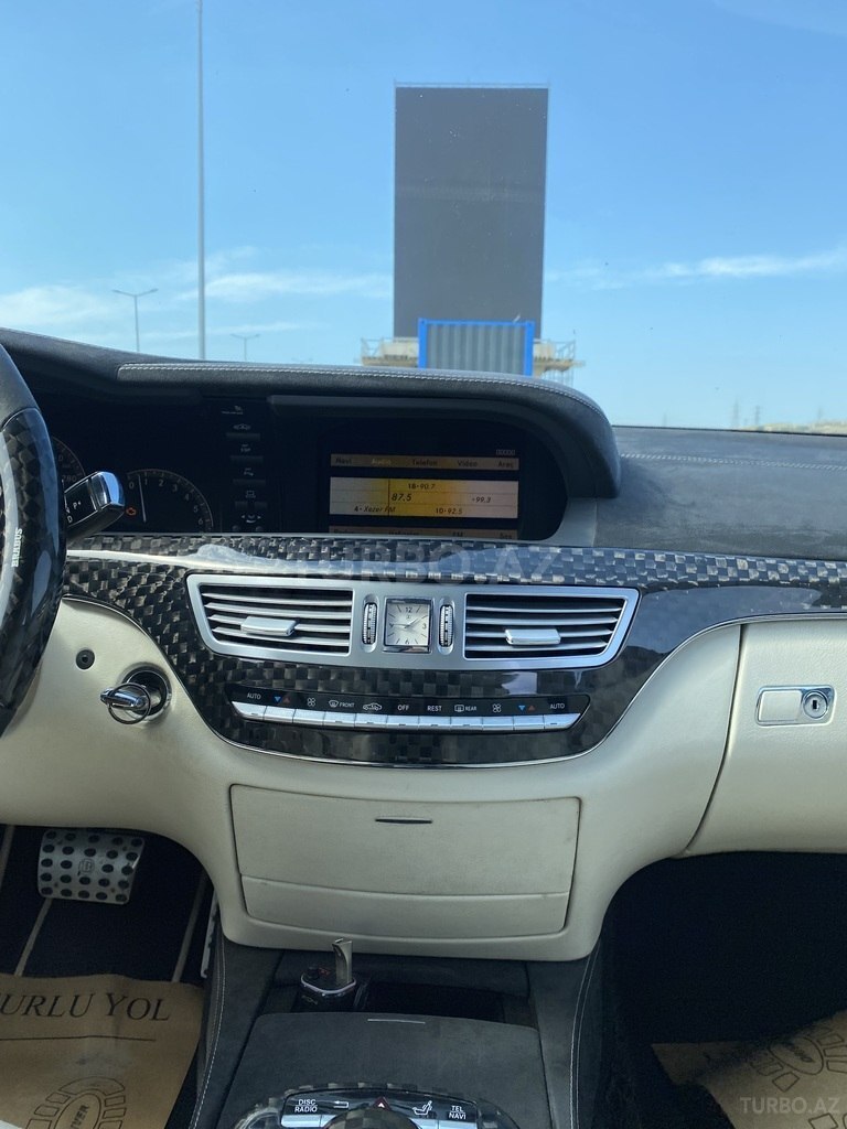 Mercedes S 500