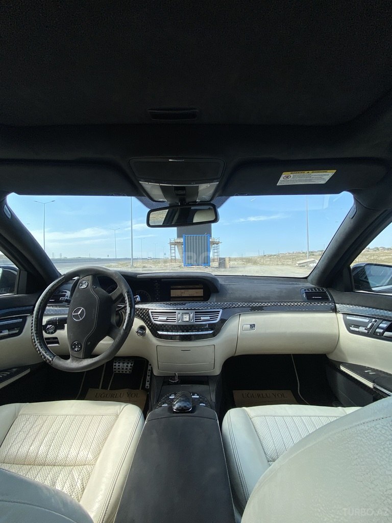 Mercedes S 500