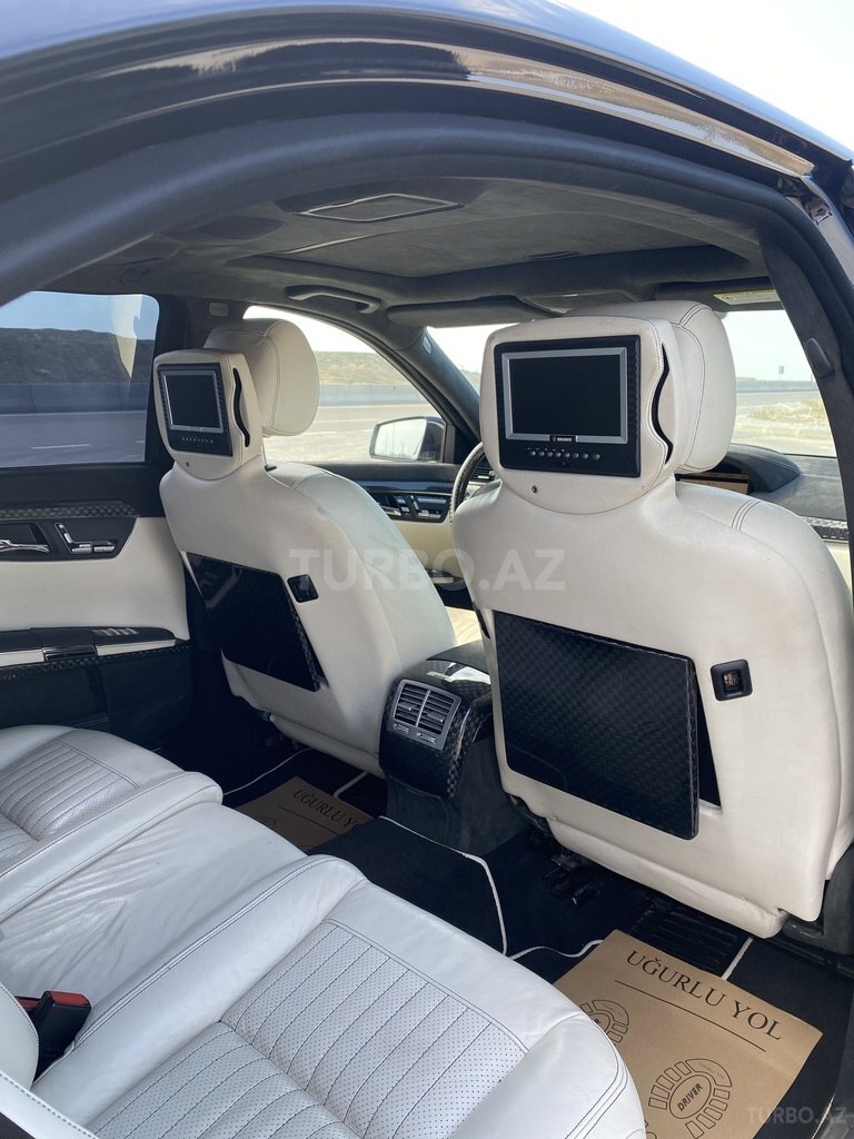 Mercedes S 500