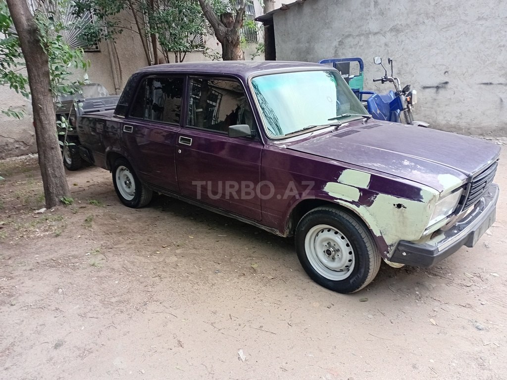 LADA (VAZ) 2107