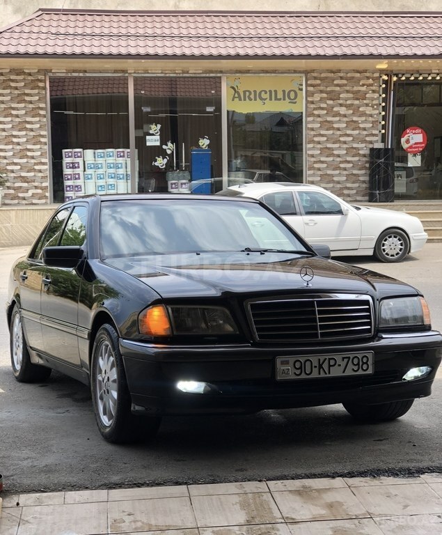 Mercedes C 230