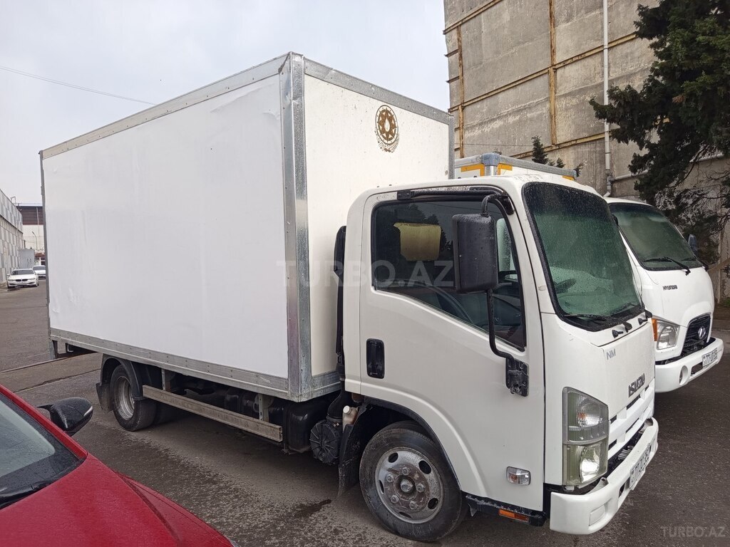 Isuzu NMR 85 H