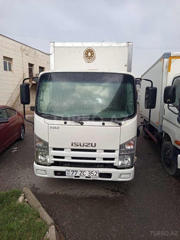 Isuzu NMR 85 H