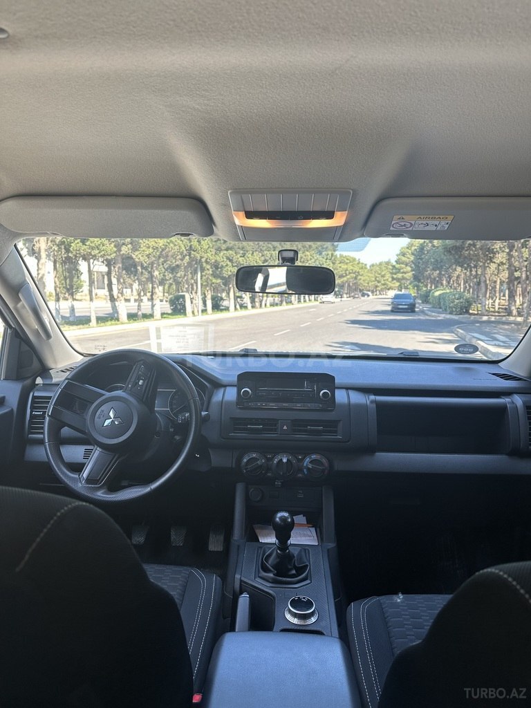 Mitsubishi L200