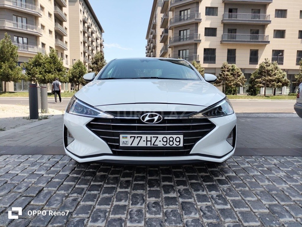Hyundai Elantra