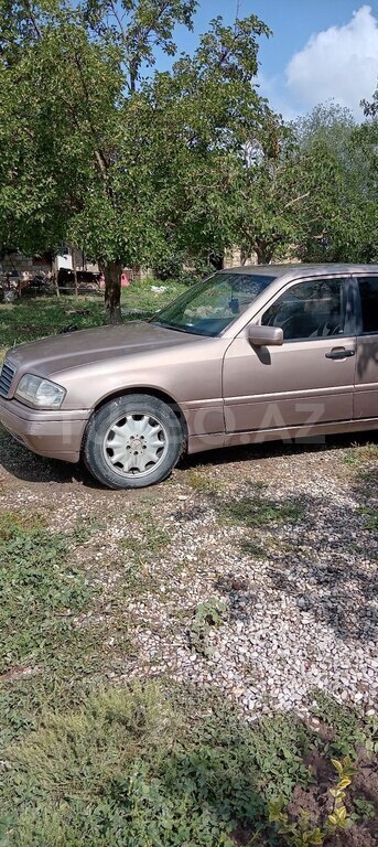 Mercedes C 180