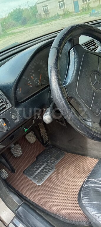 Mercedes C 180