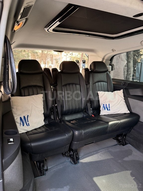 Mercedes Viano