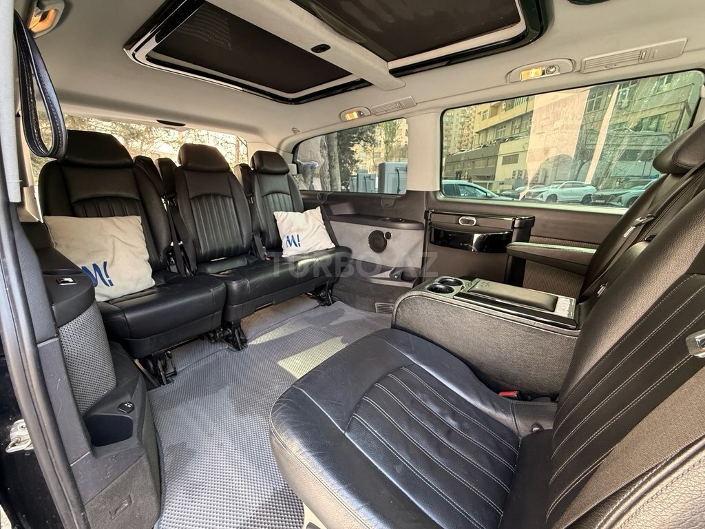 Mercedes Viano