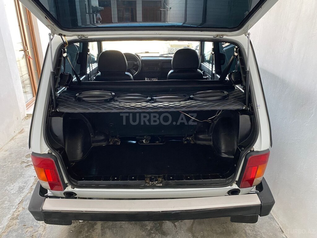 LADA (VAZ) Niva