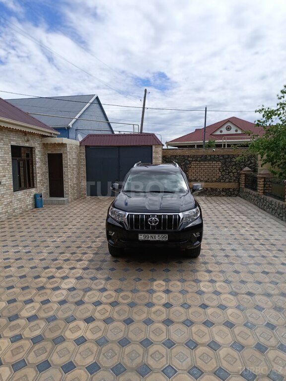Toyota Land Cruiser Prado