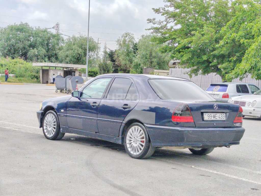 Mercedes C 180