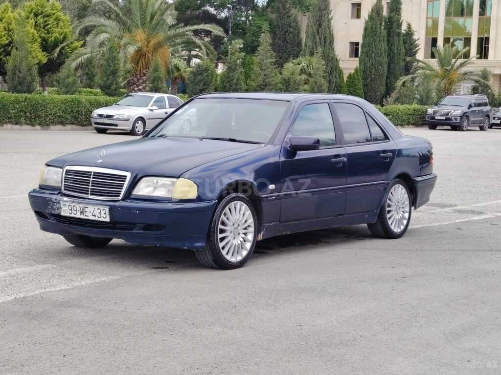 Mercedes C 180