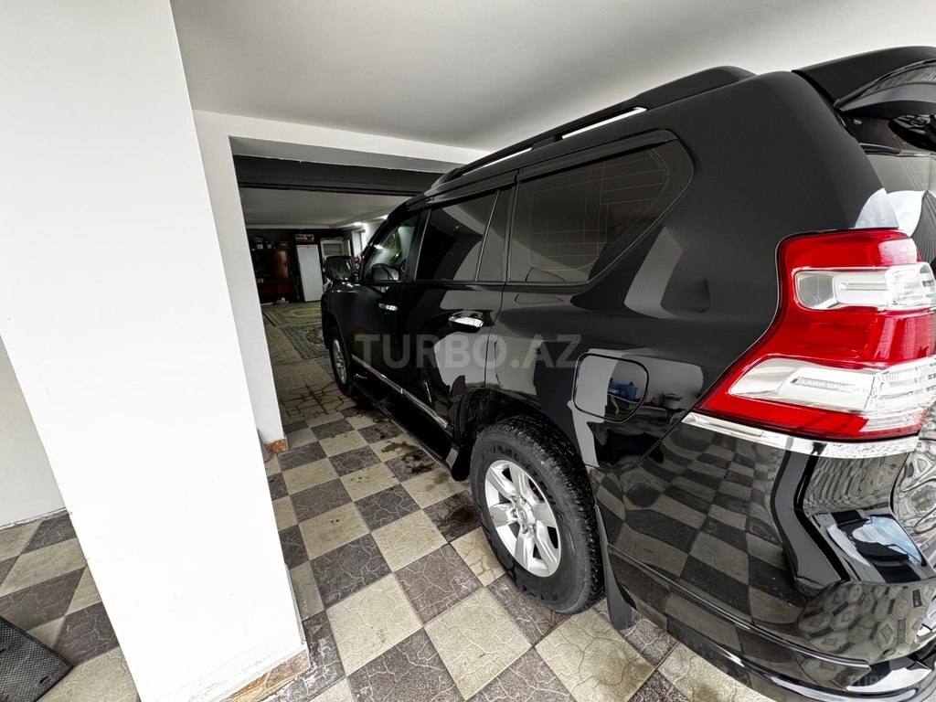 Toyota Land Cruiser Prado