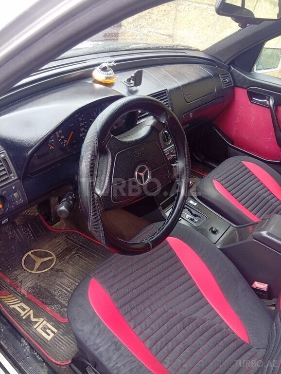Mercedes C 180