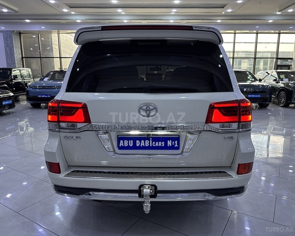 Toyota Land Cruiser