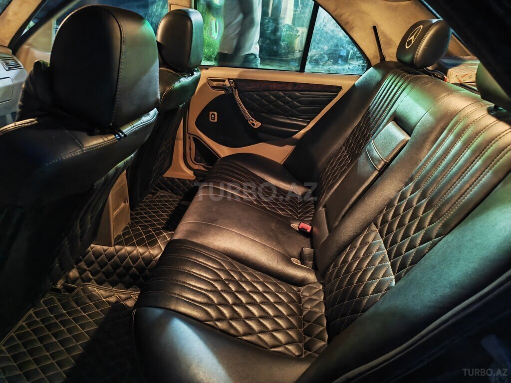 Mercedes C 230