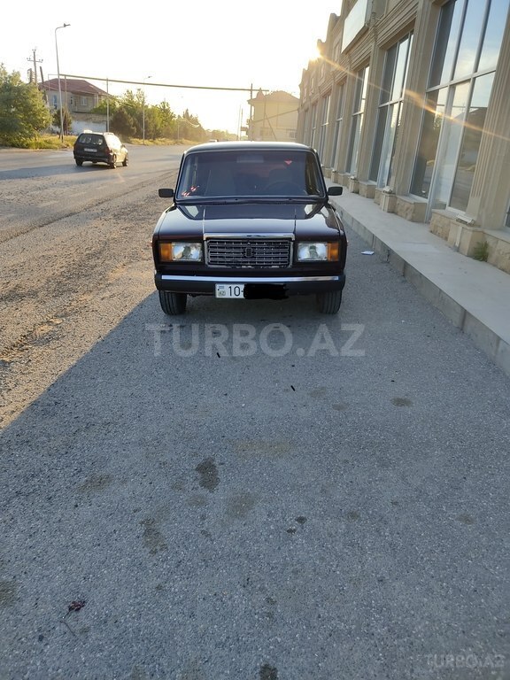 LADA (VAZ) 2107