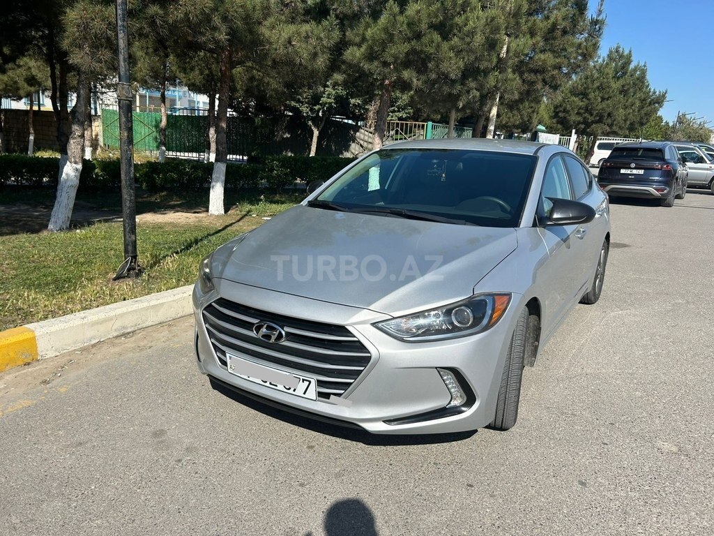 Hyundai Elantra