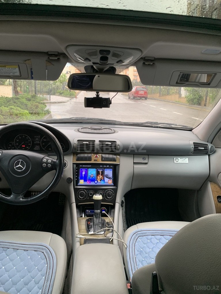 Mercedes C 230