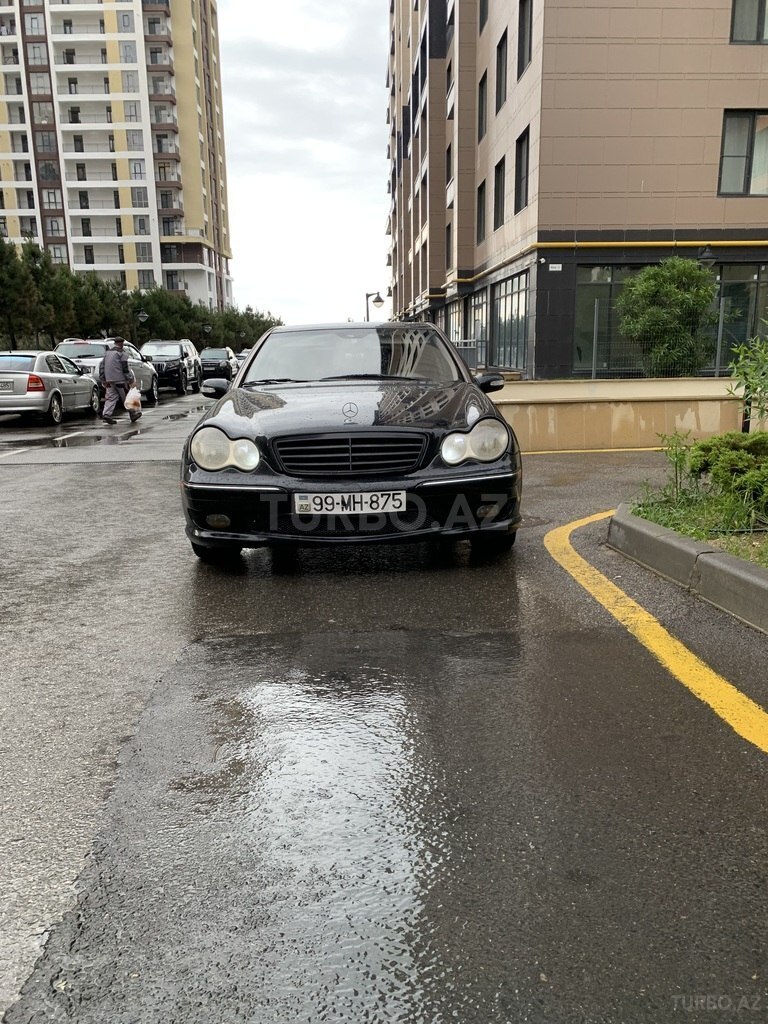 Mercedes C 230