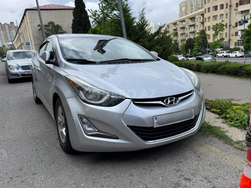Hyundai Elantra