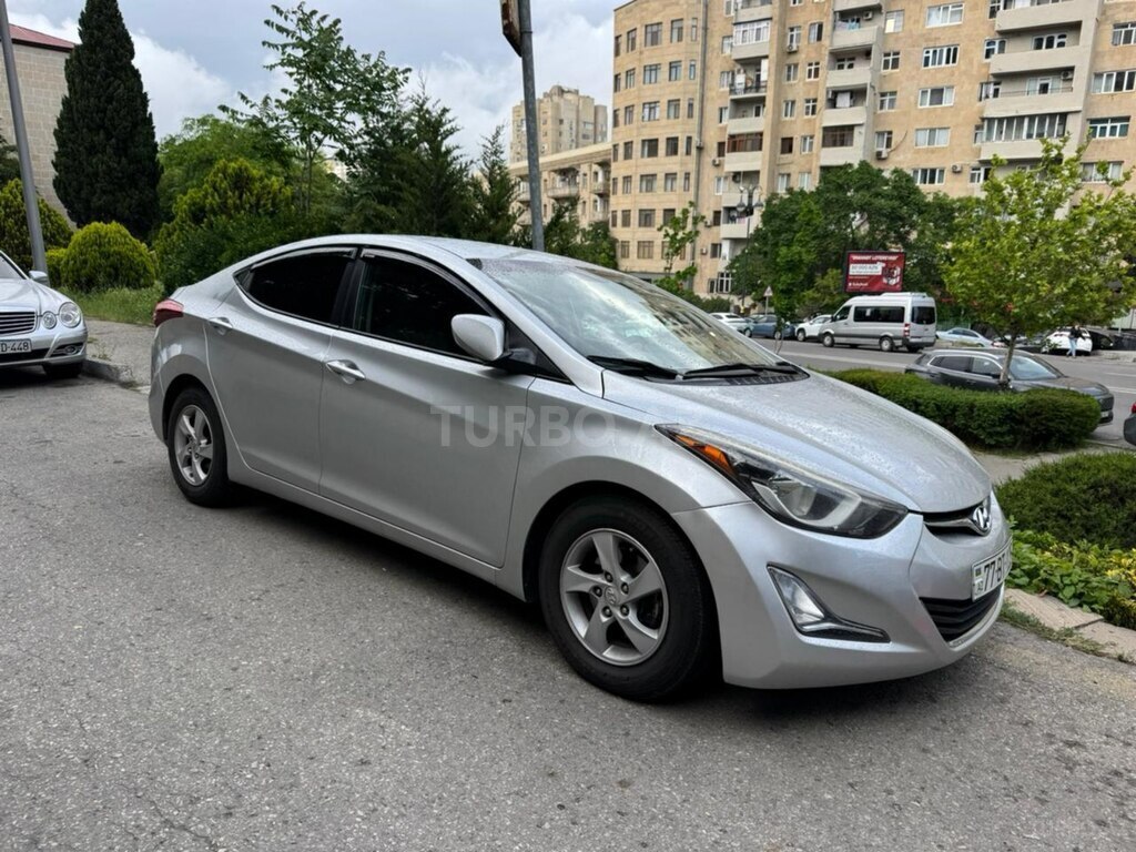 Hyundai Elantra