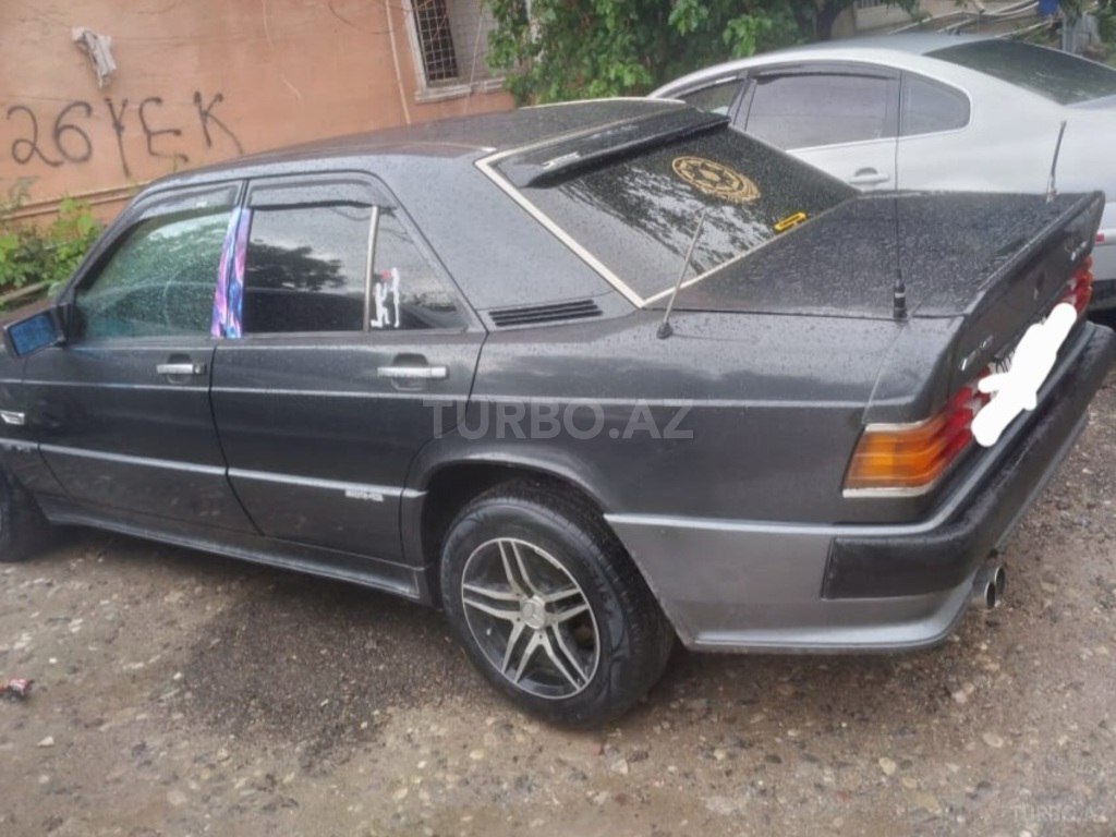 Mercedes 190