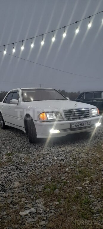 Mercedes C 180