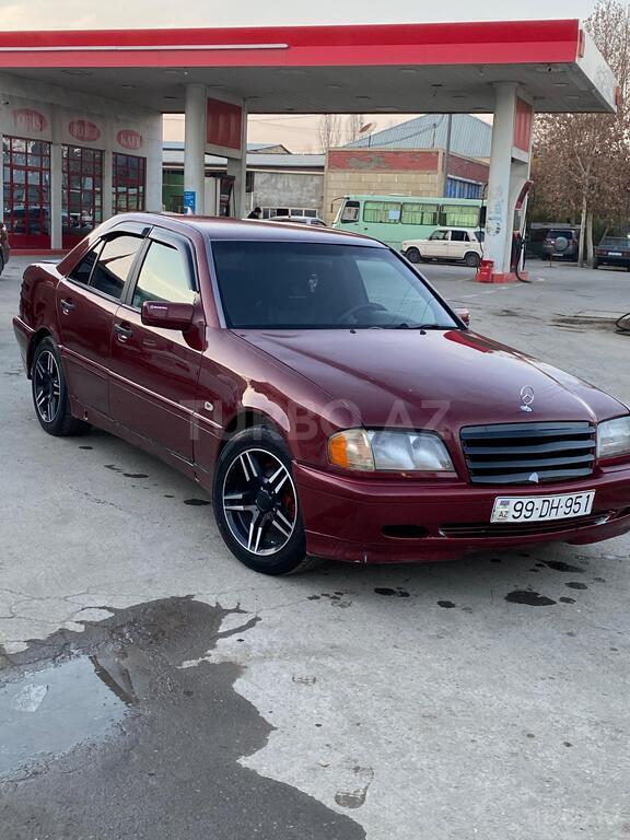 Mercedes C 180