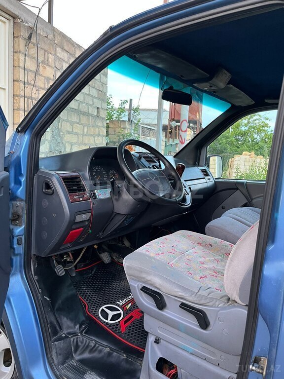 Mercedes Vito 114