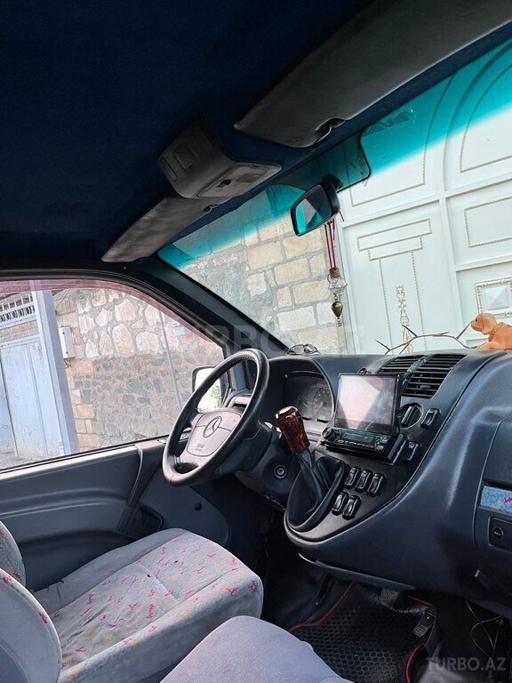 Mercedes Vito 114