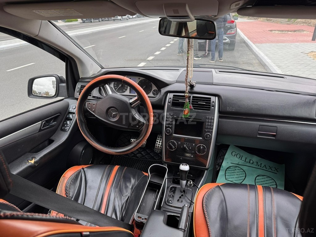 Mercedes B 170