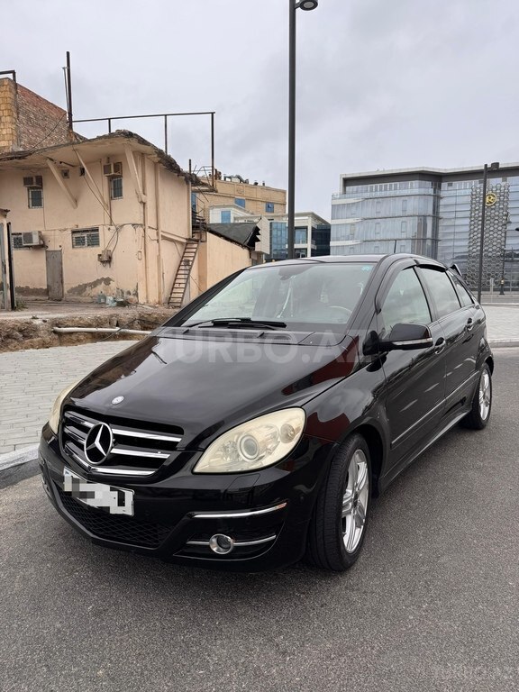 Mercedes B 170