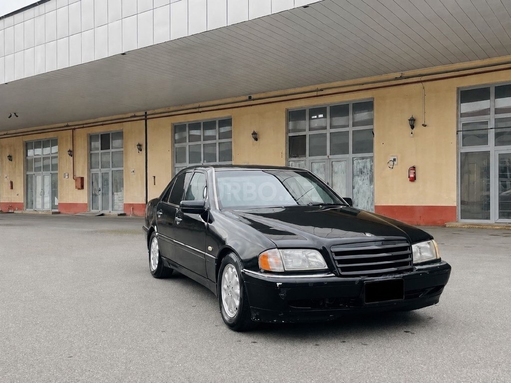 Mercedes C 230