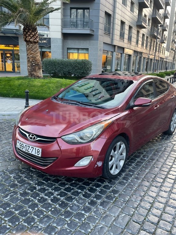 Hyundai Elantra
