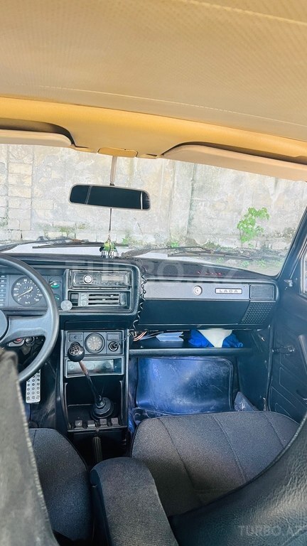 LADA (VAZ) 2107