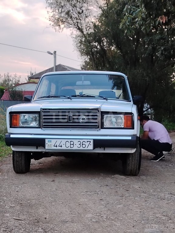 LADA (VAZ) 2107