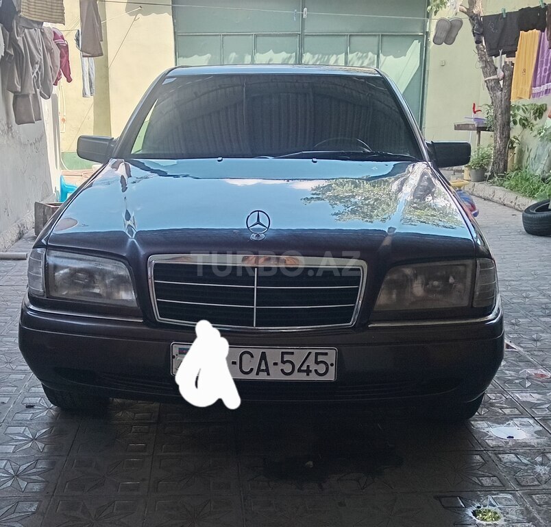 Mercedes C 200