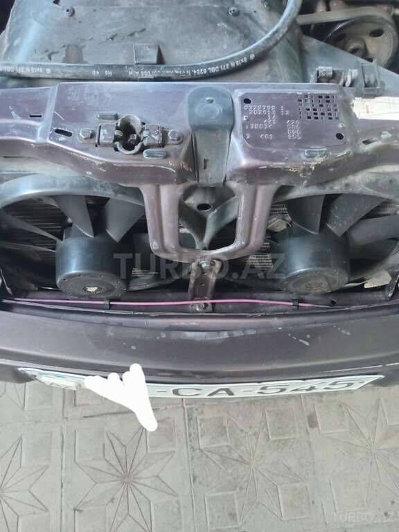 Mercedes C 200